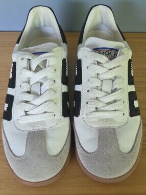 Back 70 Cloud White/Black